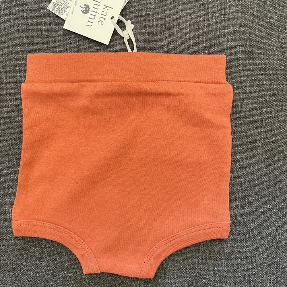 Kate Quinn bloomers
